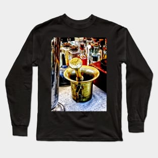 Doctors - Brass Mortar and Pestle With Handles Long Sleeve T-Shirt